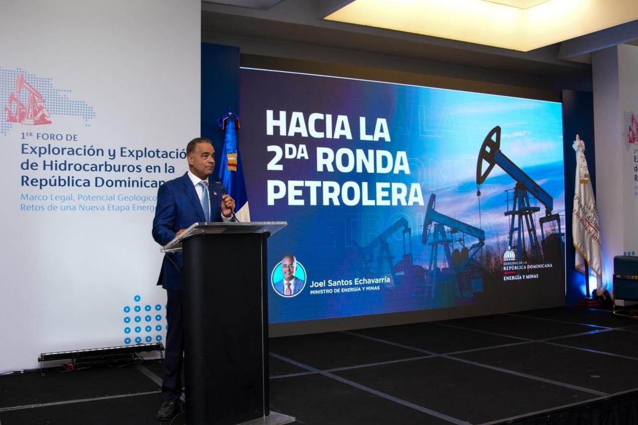 Ministro Joel Santos anuncia segunda ronda petrolera iniciará en noviembre y se extenderá hasta 2028