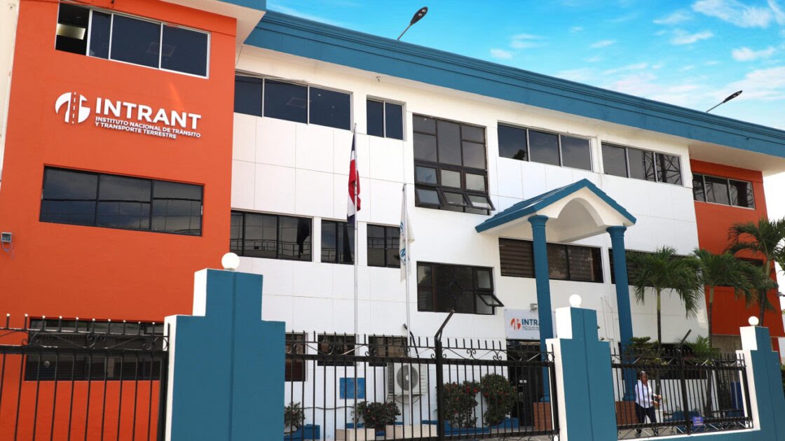 Intrant reforzará controles y sanciones a patinetas eléctricas en espacios públicos