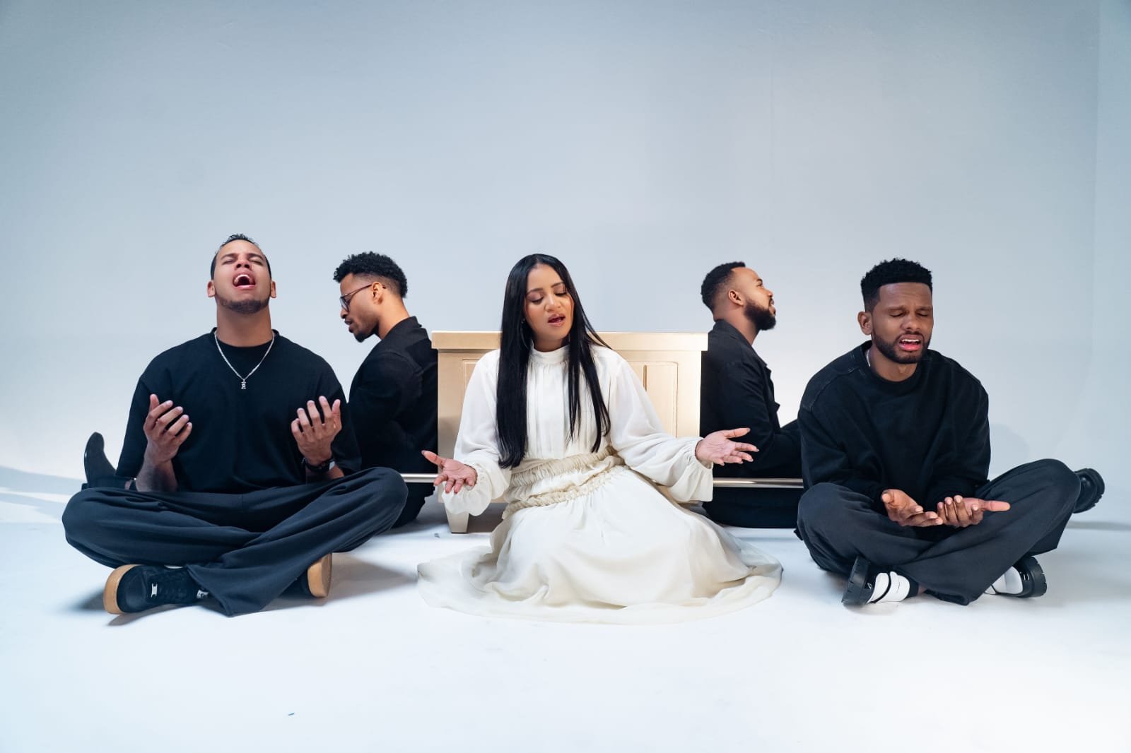 Grupo Grace lanza “Háblame de cerca”, un clamor que supera el millón de vistas en 3 semanas