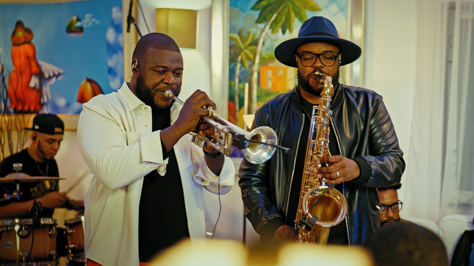 Aires de Unción lanza “Fiel hacia mí”, una alabanza en merengue que celebra la fidelidad de Dios