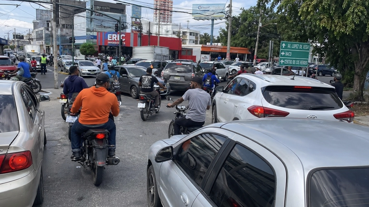 Caos Vial en RD: Persecución Mortal Reabre Debate sobre Motoristas y Urgencia de Control