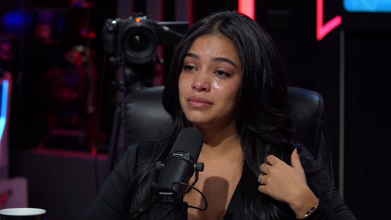 Gilanny Firpo Rompe el Silencio en 'Planeta Alofoke': Un Perdón Público que Conmueve las Redes