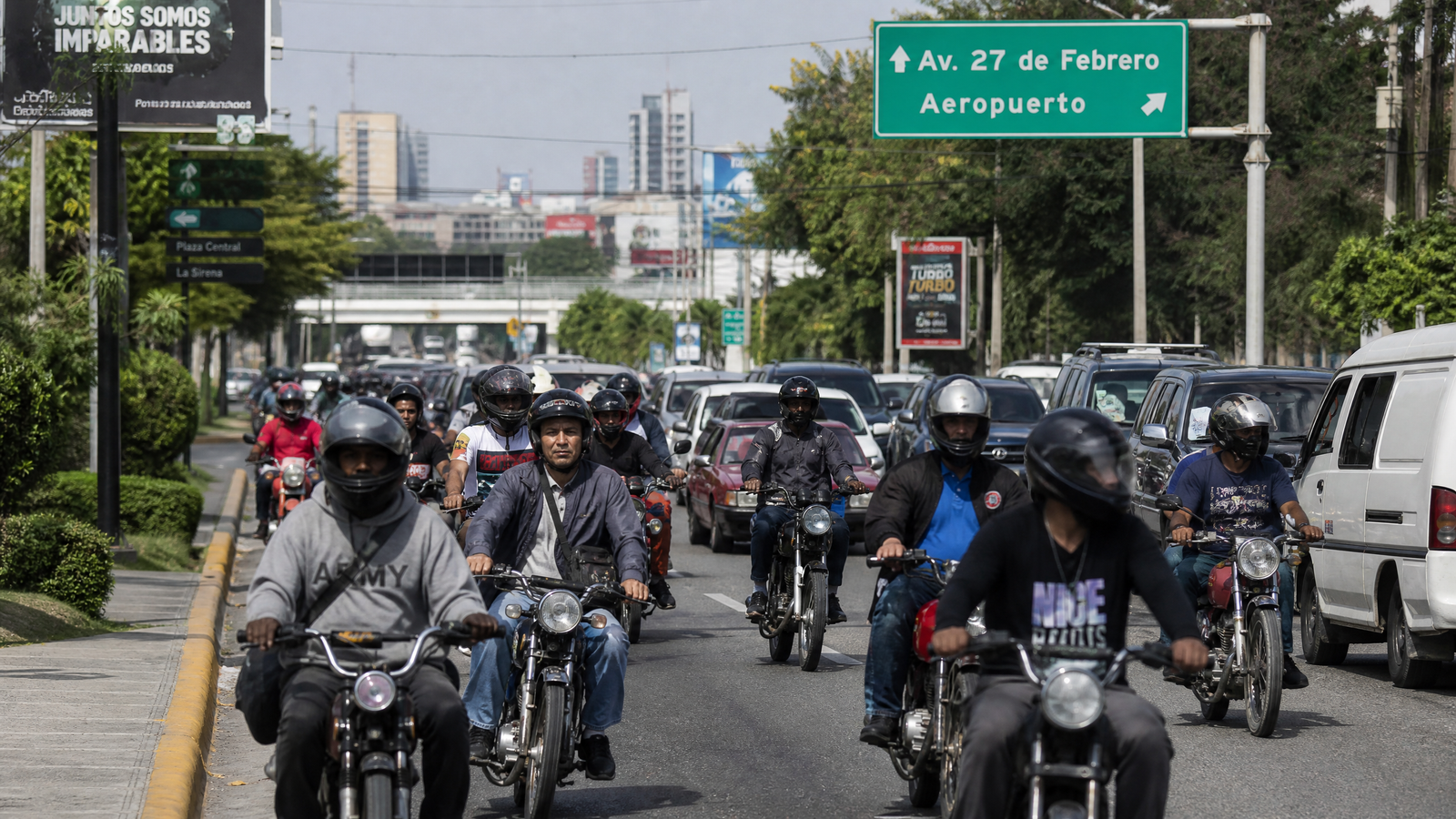 Sondeo Revela Crece Temor y Desconfianza Ciudadana Hacia Motoristas en Vías Públicas Dominicanas