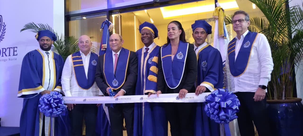 UNISNORTE celebra su primera graduación extraordinaria e inaugura moderna sede en Colina Centro