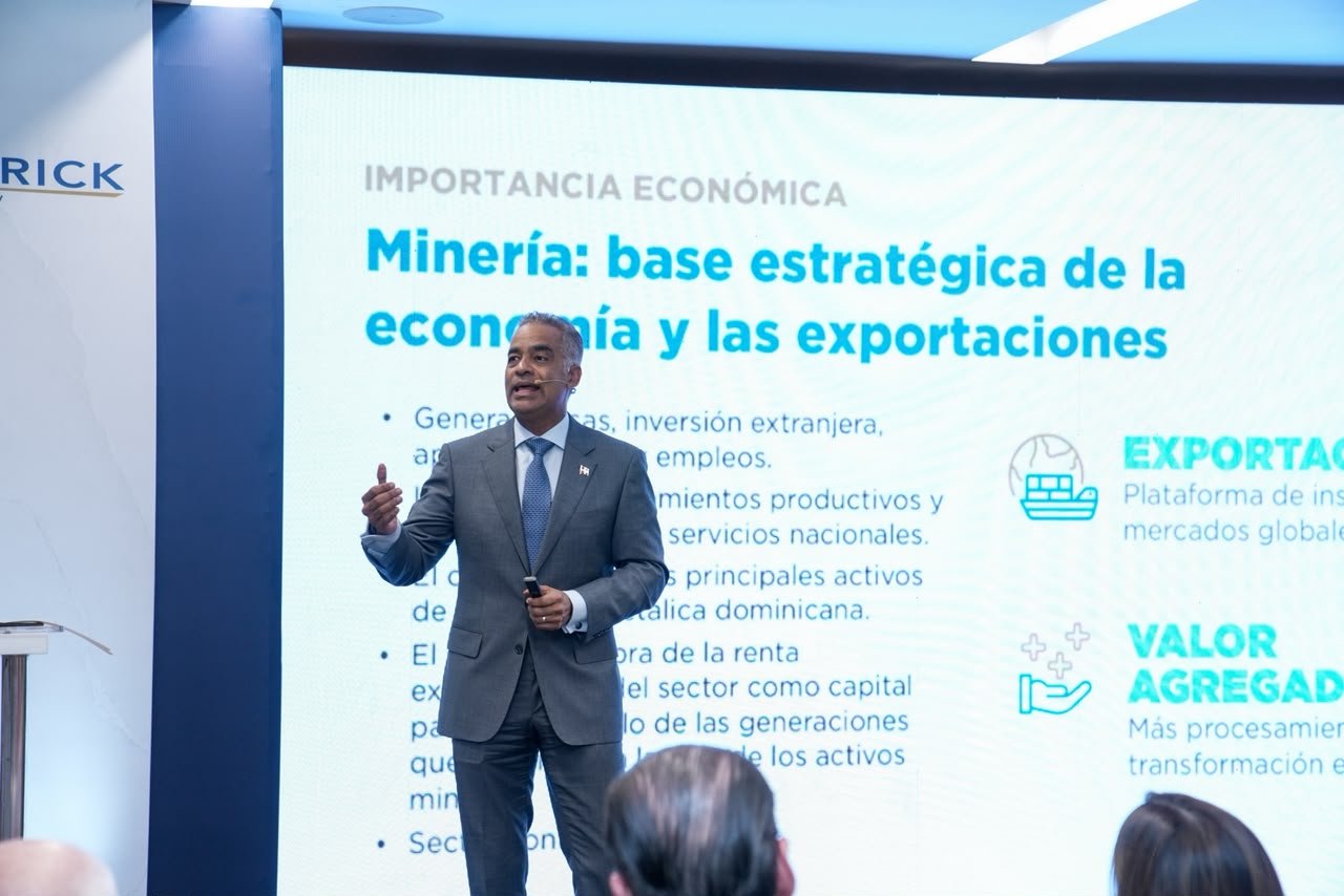 Ministro Santos destaca crecimiento de la minería y apuesta por mayor valor agregado